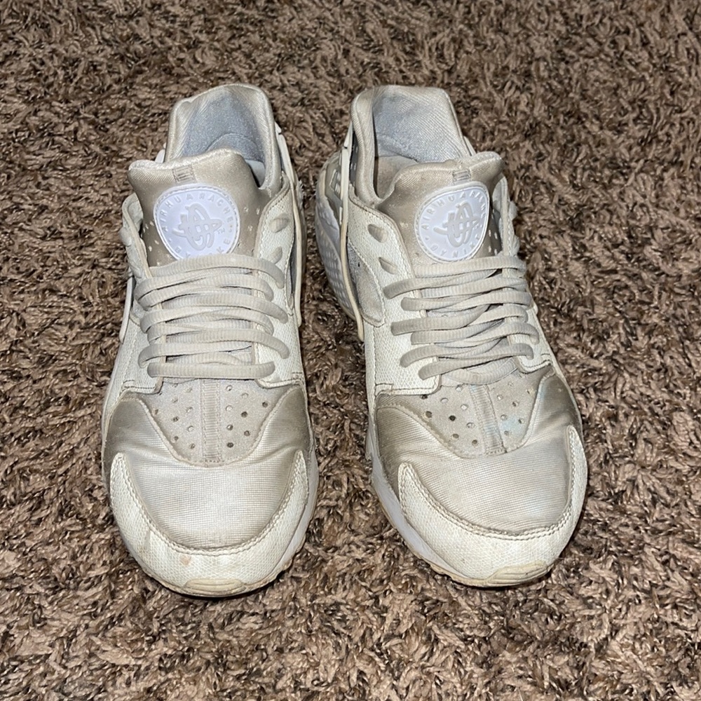 off white Nike huaraches